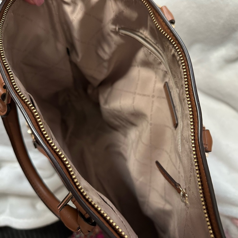 Michael Kors Brown and Tan Signature Messenger Bag with Cream Strap - Picture 4 of 11